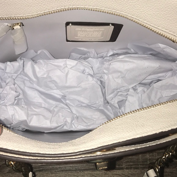 Coach Handbags - NWT Coach Purse